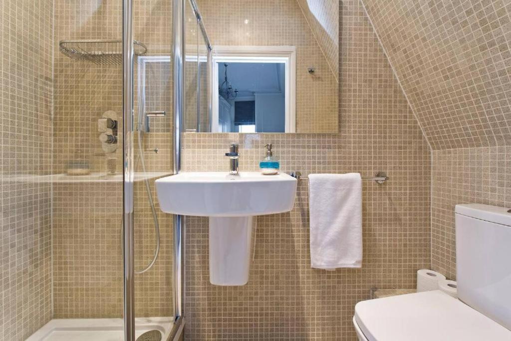 Stylish London Getaway In The Heart Of The City Exterior photo